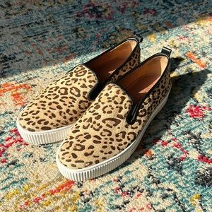 Cheetah print slip on loafers / sneakers , brand : Halogen